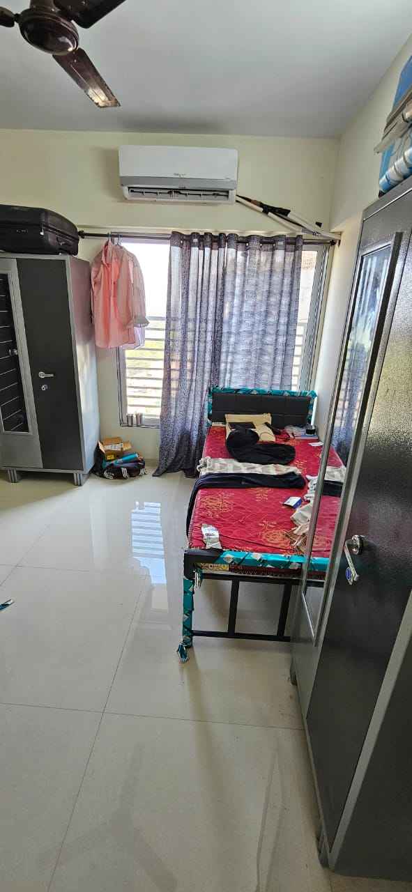 Male PG room in Goregaon West, Mumbai – photo 2